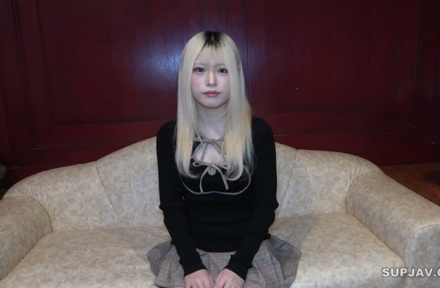 Nàng dâm dục kinh khủng ham địt vl, bị chọc lồn liên tục đến sướng cao trào run người, vui vẻ nuốt tinh sạch bách, tinh trùng bắn đầy mặt