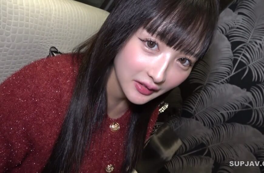 Nàng mỹ nhân thanh lịch vào làm chưa đầy năm, bị địt cuồng nhiệt đến rên rỉ thở dốc rồi bắn tinh đầy trong lồn