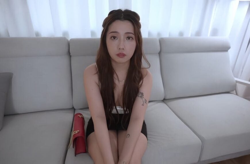 Em Nói Đừng Đụng Vào Nhưng Lồn Vẫn Phun Dịch Nhẹp Nhẹp, Bị Cặc Khủng Đụ Đến Sướng Điên Co Giật Lên Đỉnh!