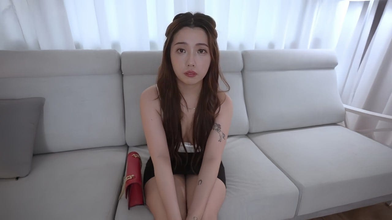 Em Nói Đừng Đụng Vào Nhưng Lồn Vẫn Phun Dịch Nhẹp Nhẹp, Bị Cặc Khủng Đụ Đến Sướng Điên Co Giật Lên Đỉnh!